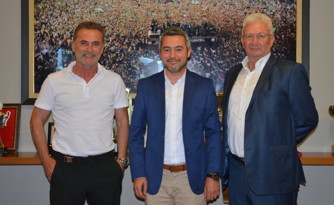 Bursaspor'un yeni teknik direktörü belli oldu!