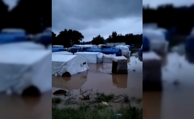İnegöl'de mevsimlik işçilerin çadırları sular altında kaldı