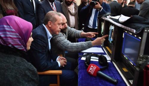 Erdoğan yönetmen koltuğunda
