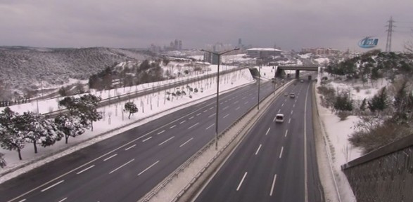 İstanbul’da yollar boş kaldı