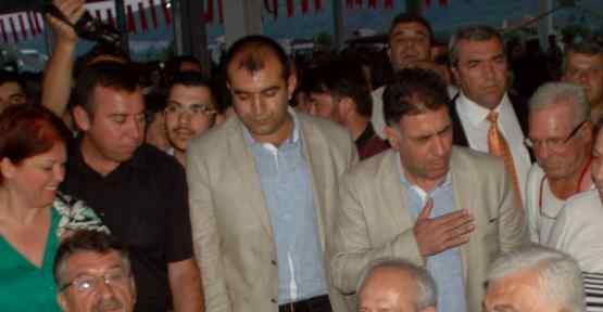 Kılıçdaroğlu Iftarda çatı Adaya Oy Istedi