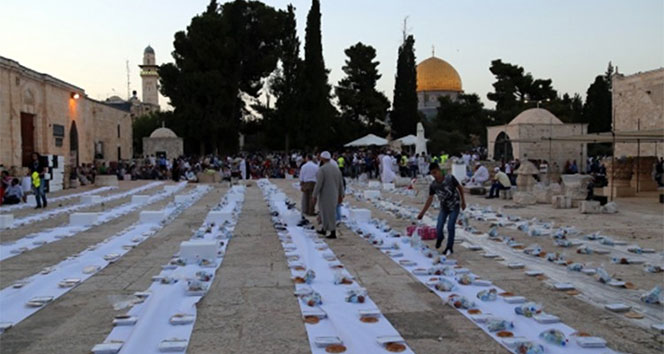 Mescid-i Aksa’da Ramazan boyunca iftar