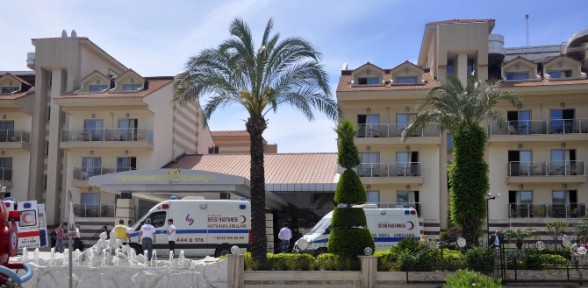 Otelde zehirli gaz paniği: 41 kişi hastanelik oldu