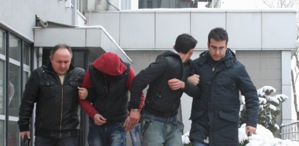 Bursa'da“otomat Fareleri“ 15 binlik vurgun yaptı!