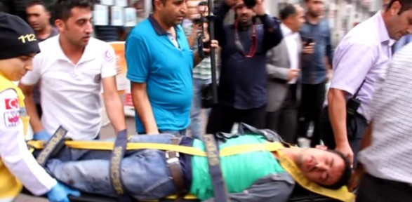 Suriyeliler Ve Esnaf Birbirine Girdi: 9 Yaralı