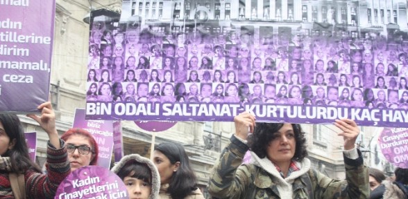 Taksim’de Kadına şiddet Protesto Edildi