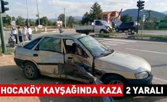 Hocaköy Kavşağında kaza:2 yaralı