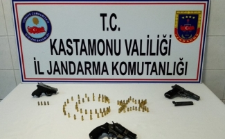Kastamonu’da uyuşturucu ve silah kaçakçılığı operasyonu