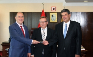 Prof. Dr. Murat Yurtcan, Trakya Üniversitesi rektör yardımcılığı görevini devraldı