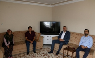 Şehit ailesine Kartal Belediyesinden ziyaret