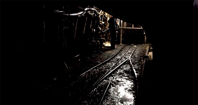Güney Afrika’da 950 madenci mahsur kaldı