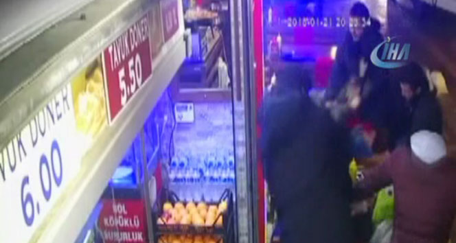 Kadıköy'de terör propagandası yapıp kafedekilere saldıran zanlılar tutuklandı