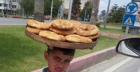 Simitçi çocuğun Sıcakla Imtihanı