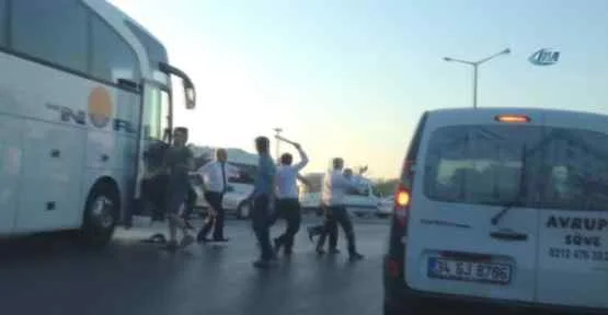 Otobüs şoförlerinin Sopalı Kavgası Kamerada