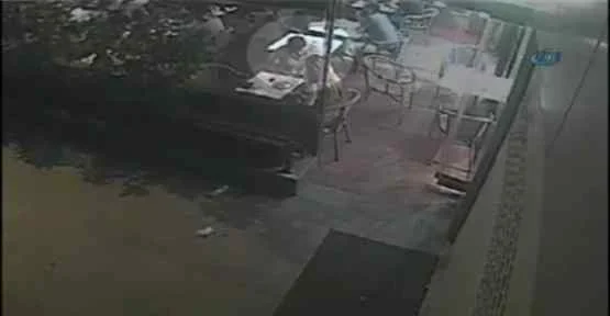 Yere Düşen Cüzdanı Böyle çaldı