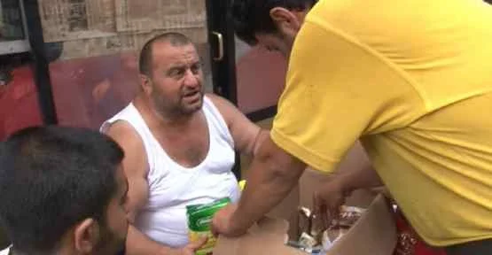 Suriyeliler Yapılan Yardımları Böyle Satıyor