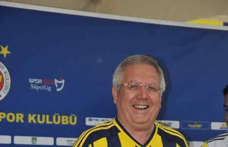 Yeni Sezon Formasını Tanıttı