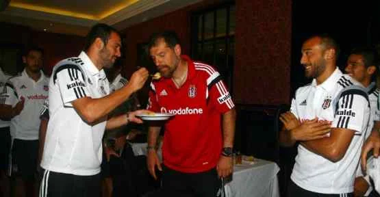 Serdar Kurtuluş Doğum Gününü Kutladı