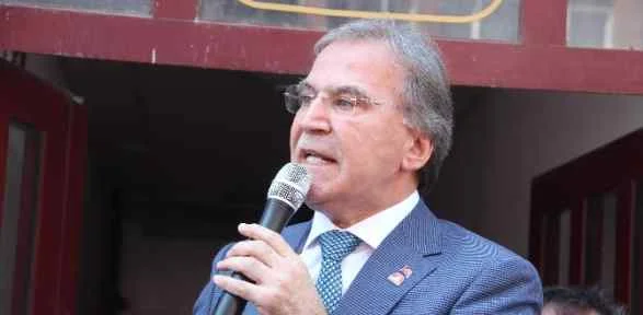 Şahin’den Şükür’e Eleştiri: "kafasıyla Meşhurdu, Kafasızlık Yaptı"