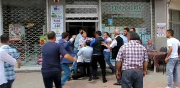 Tekme Tokat Dövdüler