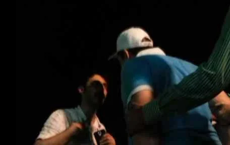 Zekeriya Öz Gazetecinin üzerine Yürüdü