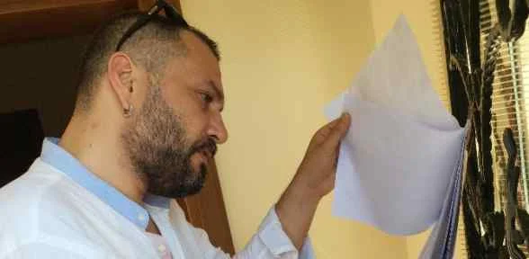 Şenlendirici, Oy Kullanamadı