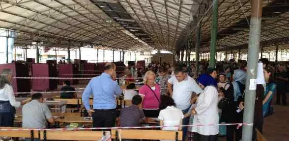 Sosyete Pazarında Sandık Kuruldu