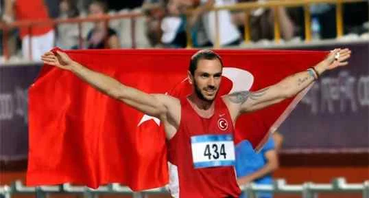 Fenerbahçeli Atlet Rekorla Finalde