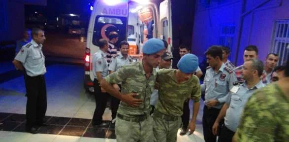 Suriyeliler Birbirine Girdi: 7’si Asker 13 Yaralı