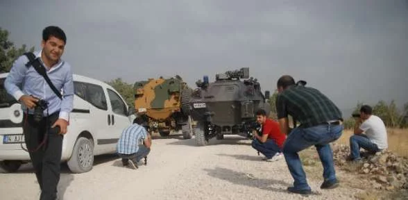 Lice’de Gazeteciler Mahsur Kaldı