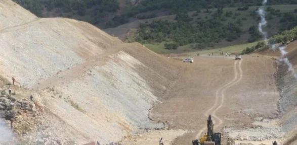 Yine Yol Kapatma Eylemi