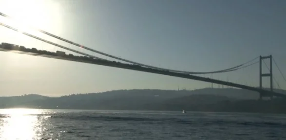 Boğaz Köprüsünde Intihar