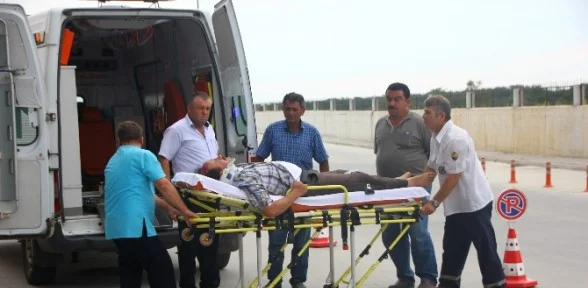 Minibüsler çarpıştı: 2 ölü, 24 Yaralı