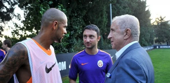 Aysal’dan Melo’ya Destek