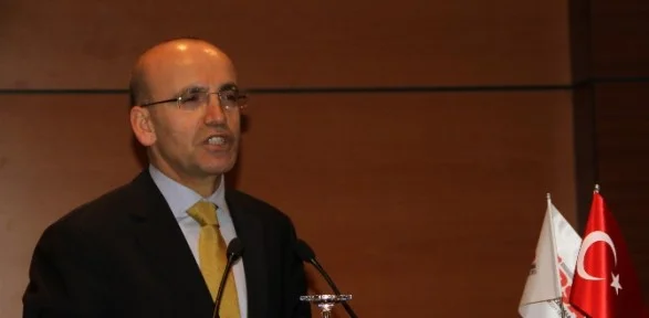 Maliye Bakanı Büyüme Verilerini Değerlendirdi