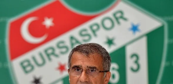 Şenol Güneş’ten "izlanda" Sitemi