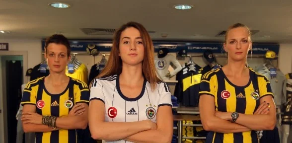 Herşey Dişi Kanaryalar Için