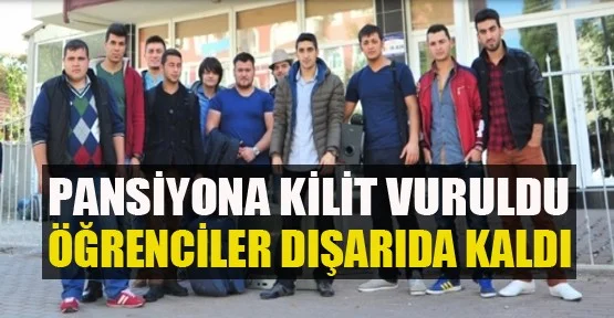 Öğrenciler Dışarıda Kaldı