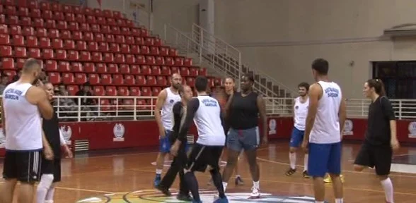Kadınlar Mı Erkekler Mi ?