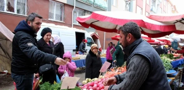 Sebzeyi Pahalı Yiyeceğiz