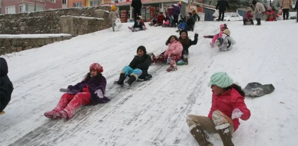 Ankara’da 1 Gün Daha Kar Tatili