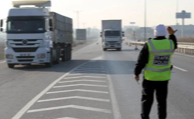 Yeni trafik cezaları artık devrede! Hangi ceza ne kadar oldu