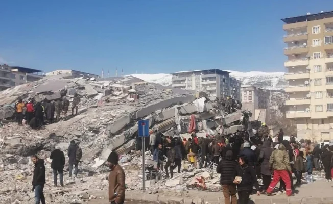 Erdoğan açıkladı: Depremlerde can kaybı 14 bin 14'e yükseldi