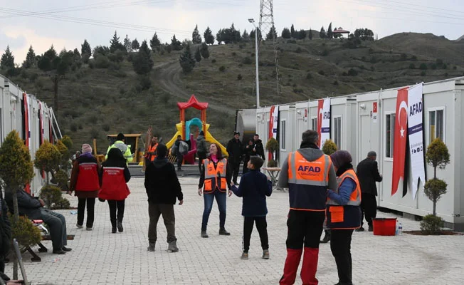 AFAD, deprem bölgesindeki illere kurulan çadır ve konteyner sayısını açıkladı
