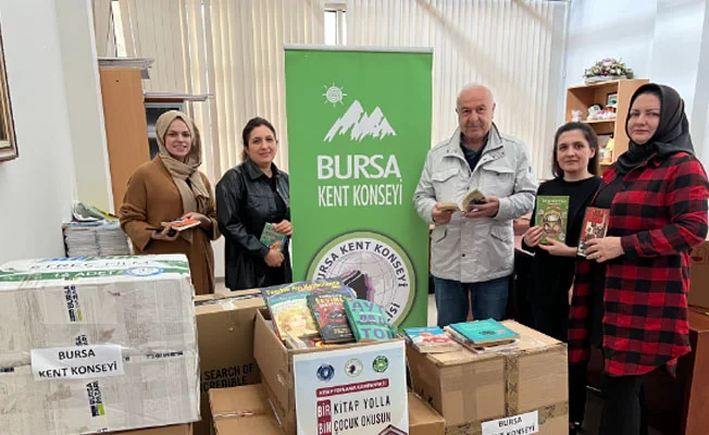 Kadın Meclisi’nden deprem bölgesindeki çocuklara kitap yardımı