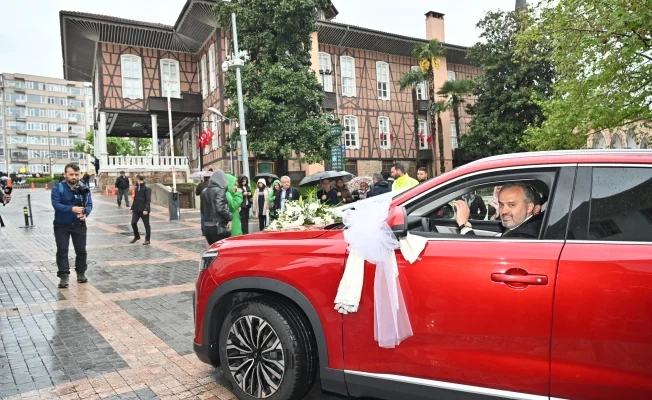 Türkiye’nin otomobili ilk kez gelin arabası oldu