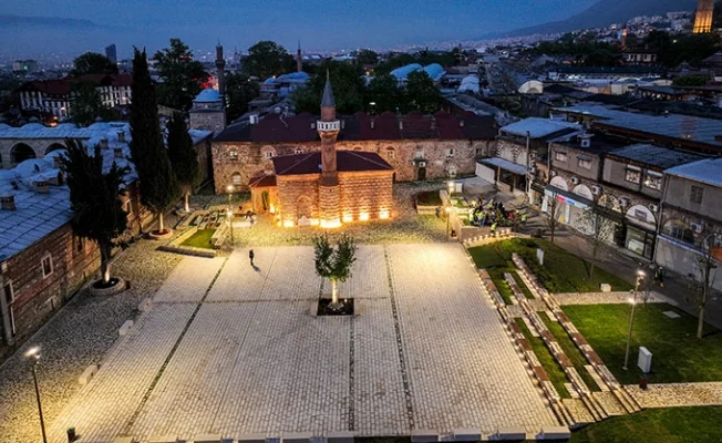 Tarihi mescitte 65 yıl sonra ilk Cuma