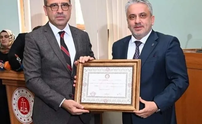 Bursa milletvekilleri mazbatalarını aldı