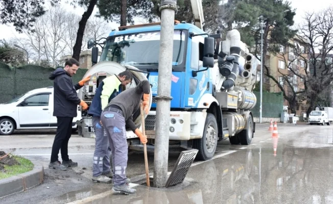 BUSKİ’den kapsamlı mazgal temizliği