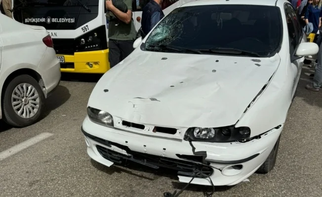Bursa’da yaya geçidinde feci kaza: Anne hayatını kaybetti, çocukları yaralandı